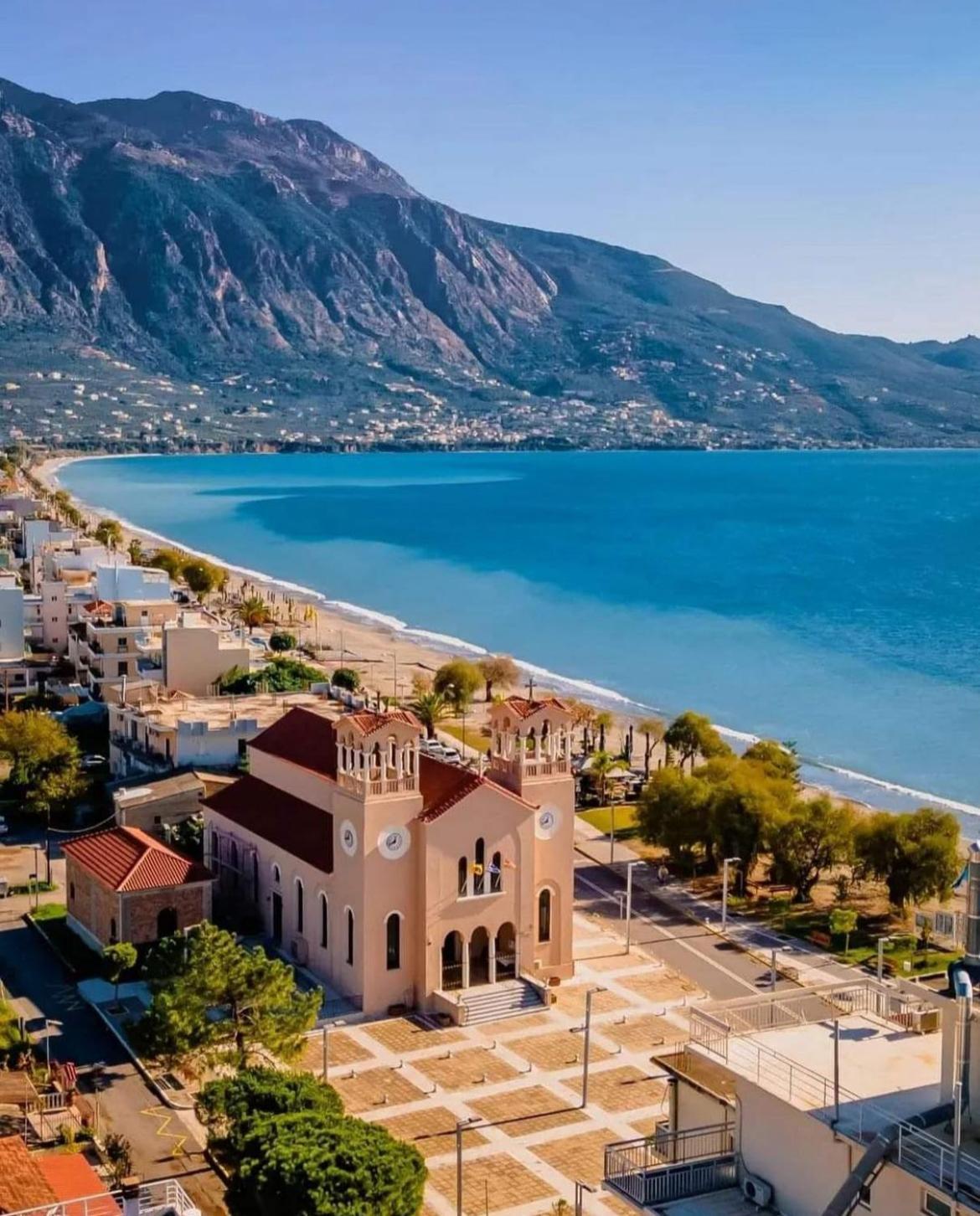 Serenity Apartment Kalamata Exterior foto